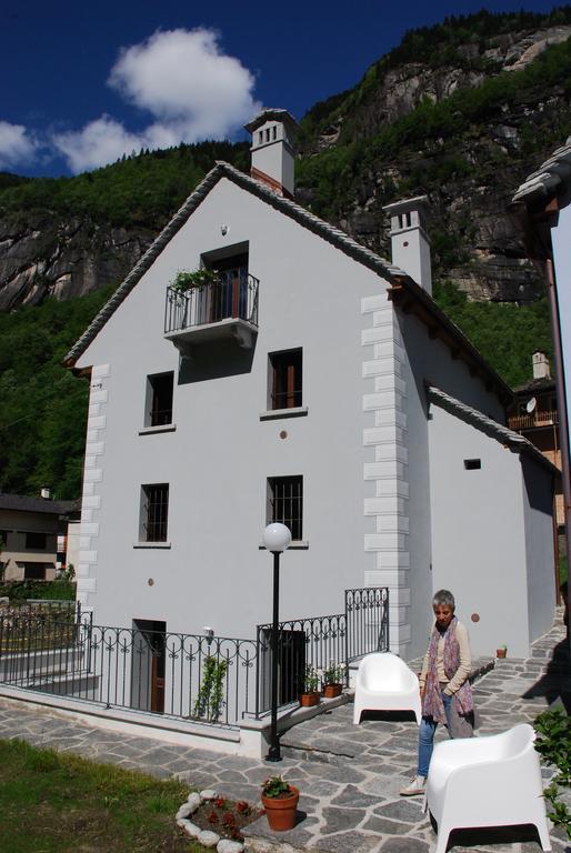Il Borgo Antico Apartment Cadarese Luaran gambar